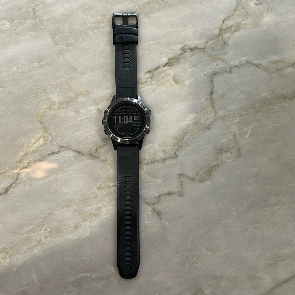 Garmin Fenixs 5 Watch with Heart rate monitor strap and cord